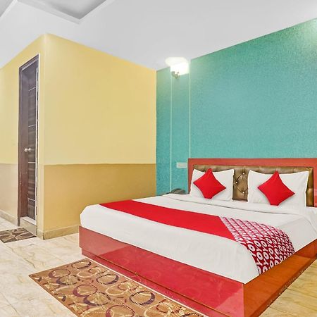 Hotel O Prince Home Stay Near Ambience Mall Nova Deli Exterior foto