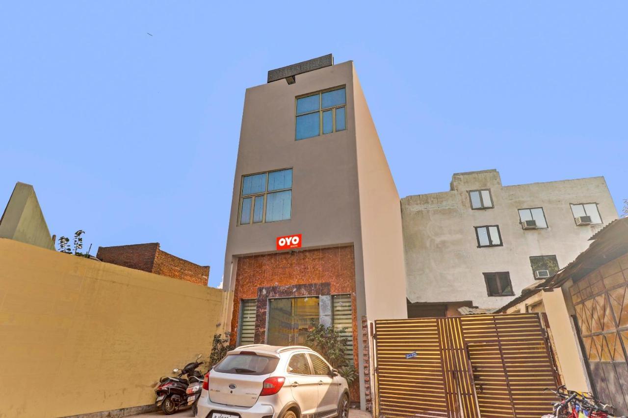 Hotel O Prince Home Stay Near Ambience Mall Nova Deli Exterior foto