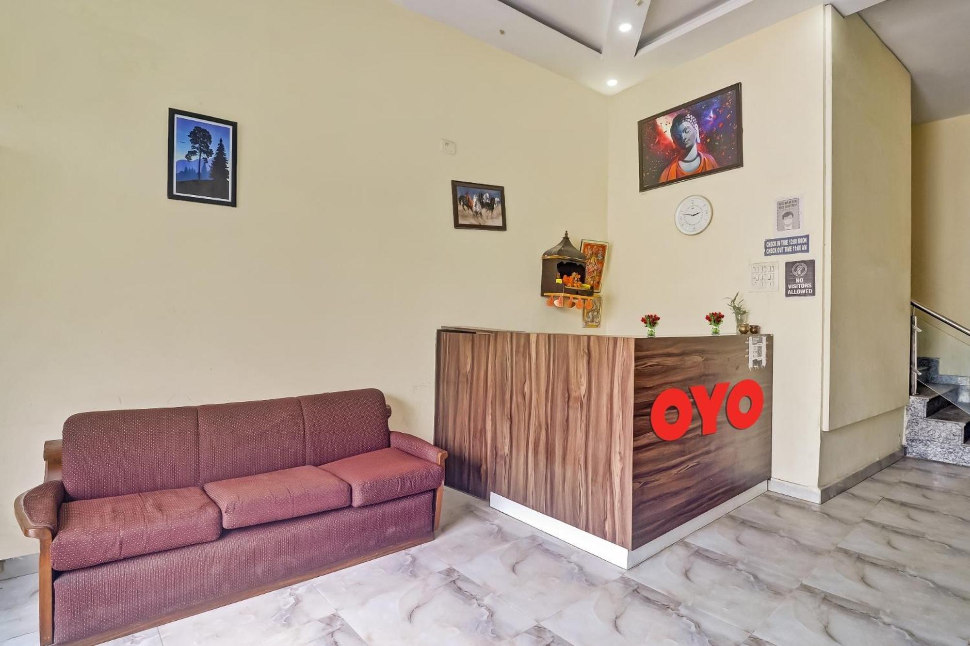 Hotel O Prince Home Stay Near Ambience Mall Nova Deli Exterior foto